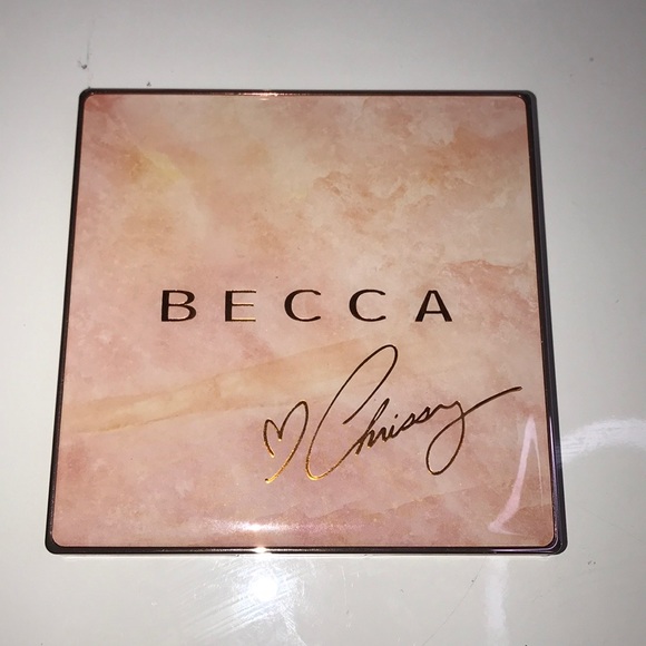 Becca x Chrissy Teigen Glow Face Palette - Picture 2 of 3